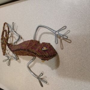 Beaded Lizard  Decor